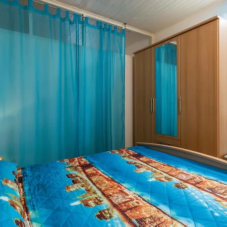 Cozy In Tar With House Sea View Tar-Vabriga